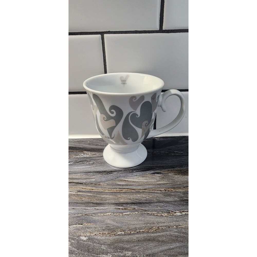 MARY KAY COSMETICS Gray Dancing Hearts Pedestal Coffee Mug Cup Love Aimer